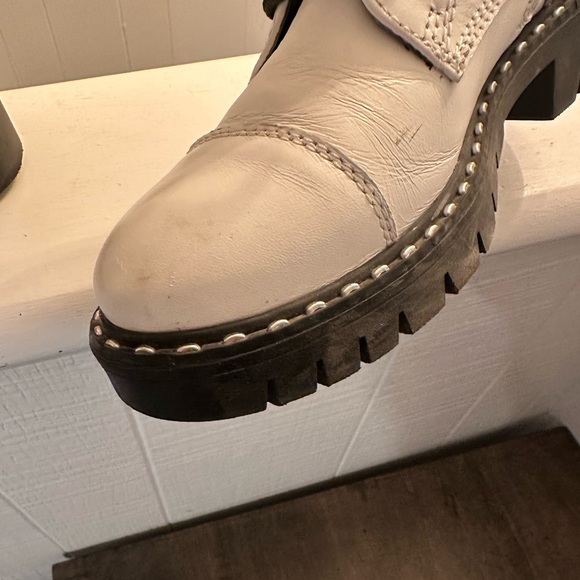 Aldo Chelsea/combat tie up boots with zipper sides - Picture 3 of 6